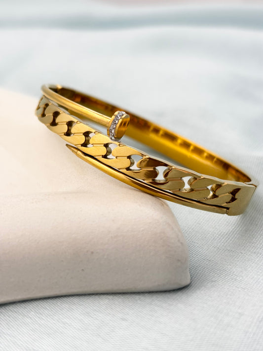 Rosette Nail Bracelet