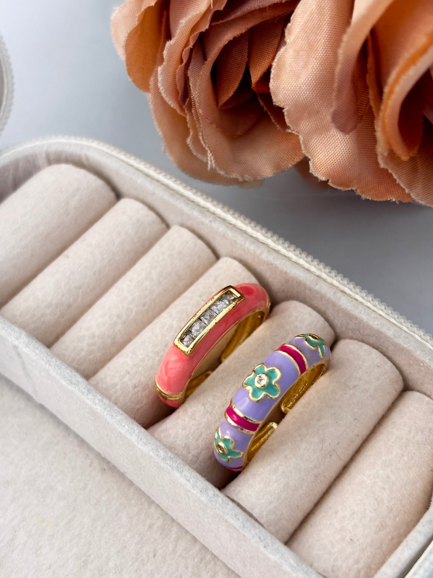 Candy Fleur Duo Enamel Ring Set of 2 | Adjustable Base