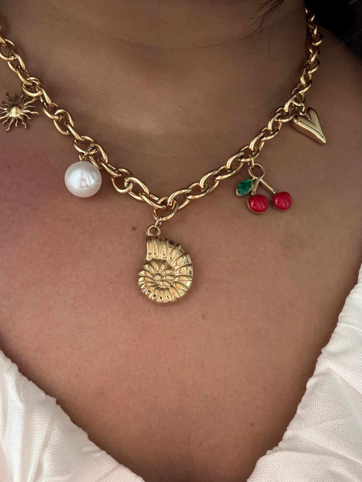 18k gold-plated necklace with long-lasting anti-tarnish finish