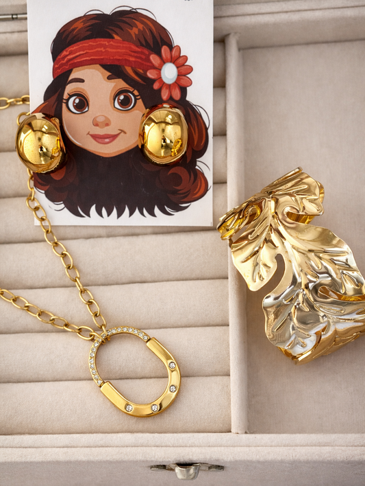 Golden Sass Set of 3 - Earrings + Necklace + Ring