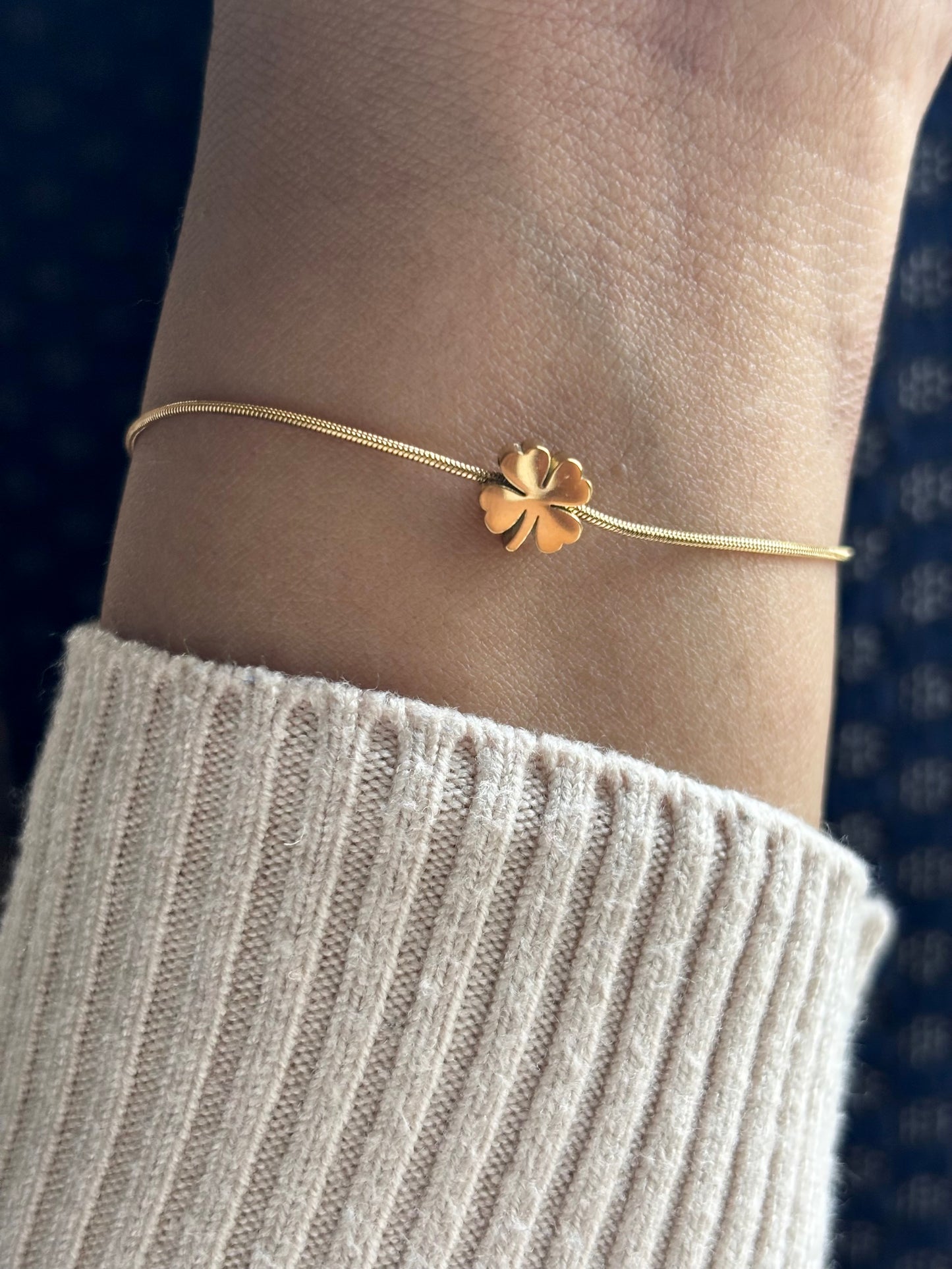 Lucky Clover l Minimalist Bracelet | Anti Tarnish Gold Plated