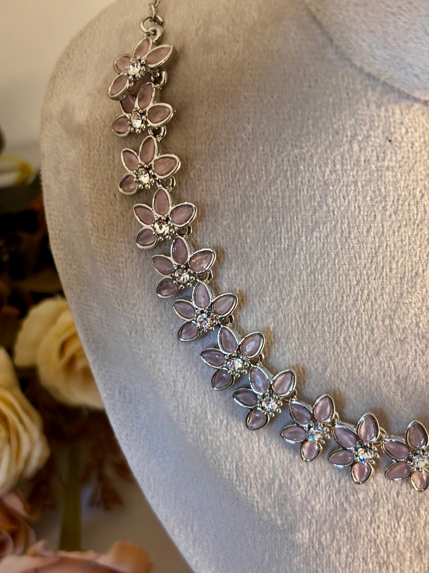 Pink Lily Necklace Set