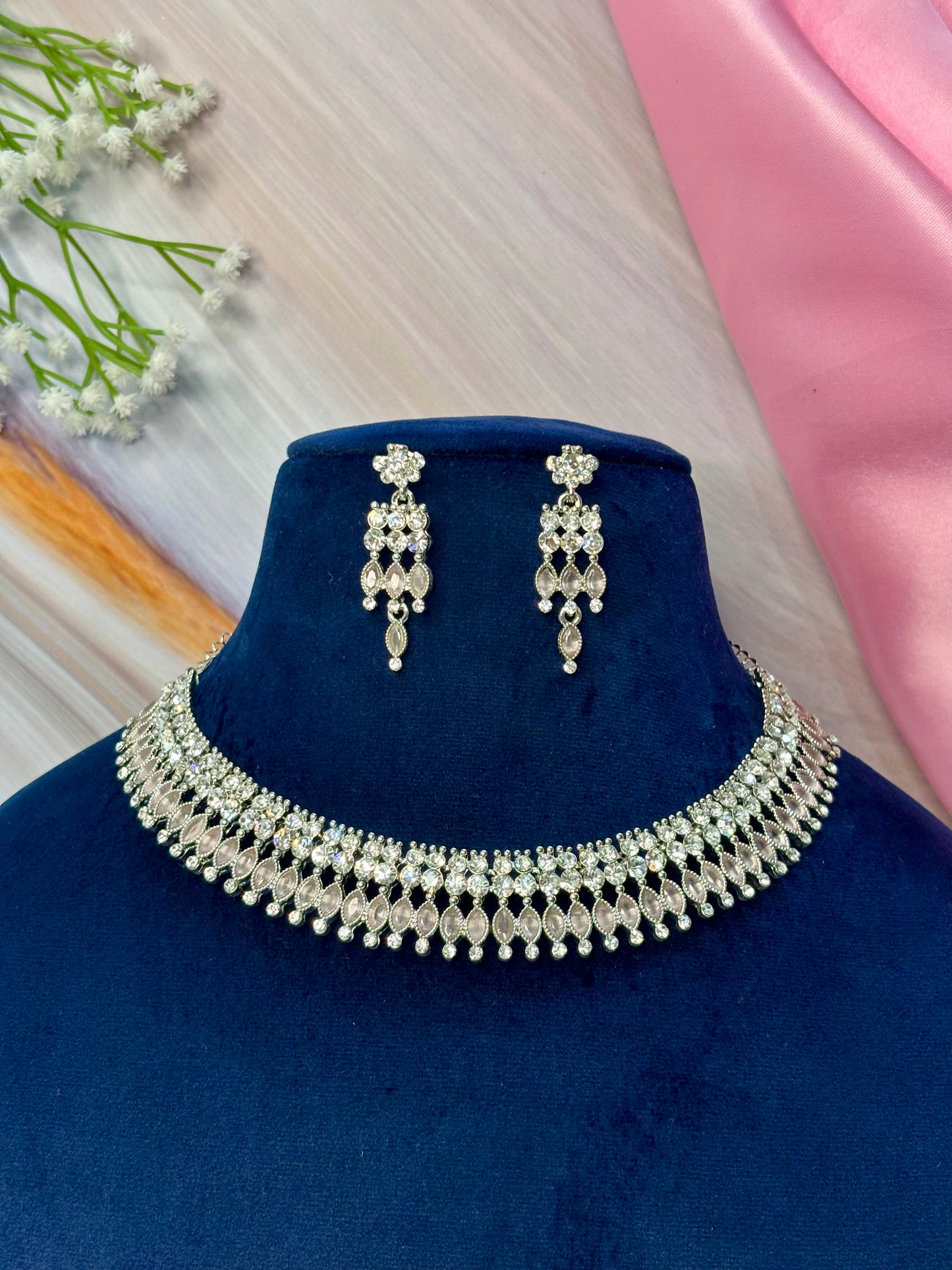 Regal Radiance Necklace Set (Pink)