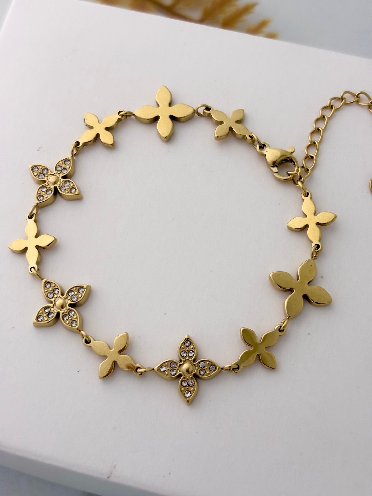 Crystal Flower Bracelet | 18kt Gold Plated