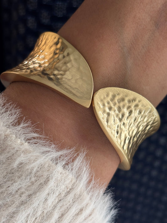 Velmera Stainless Steel Matte Textured Cuff Bracelet