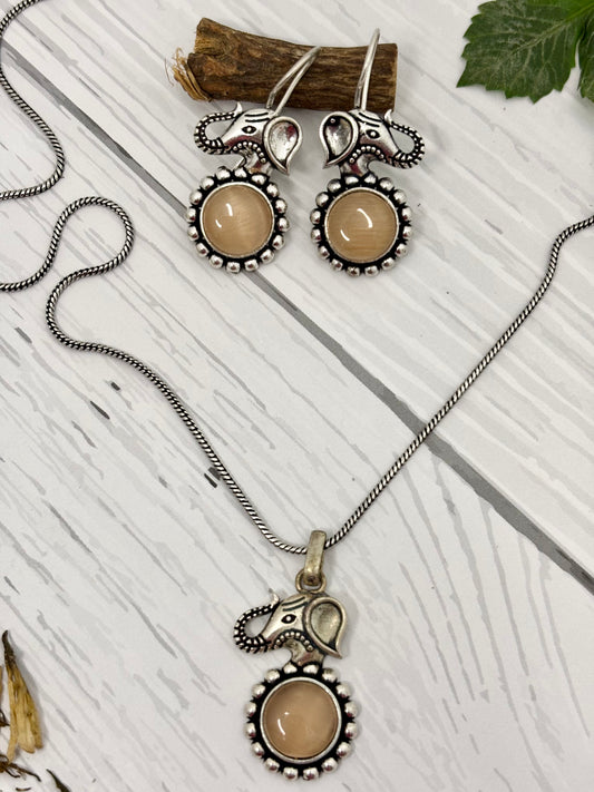 Elephant Charm Jewelry Set (Yellow)