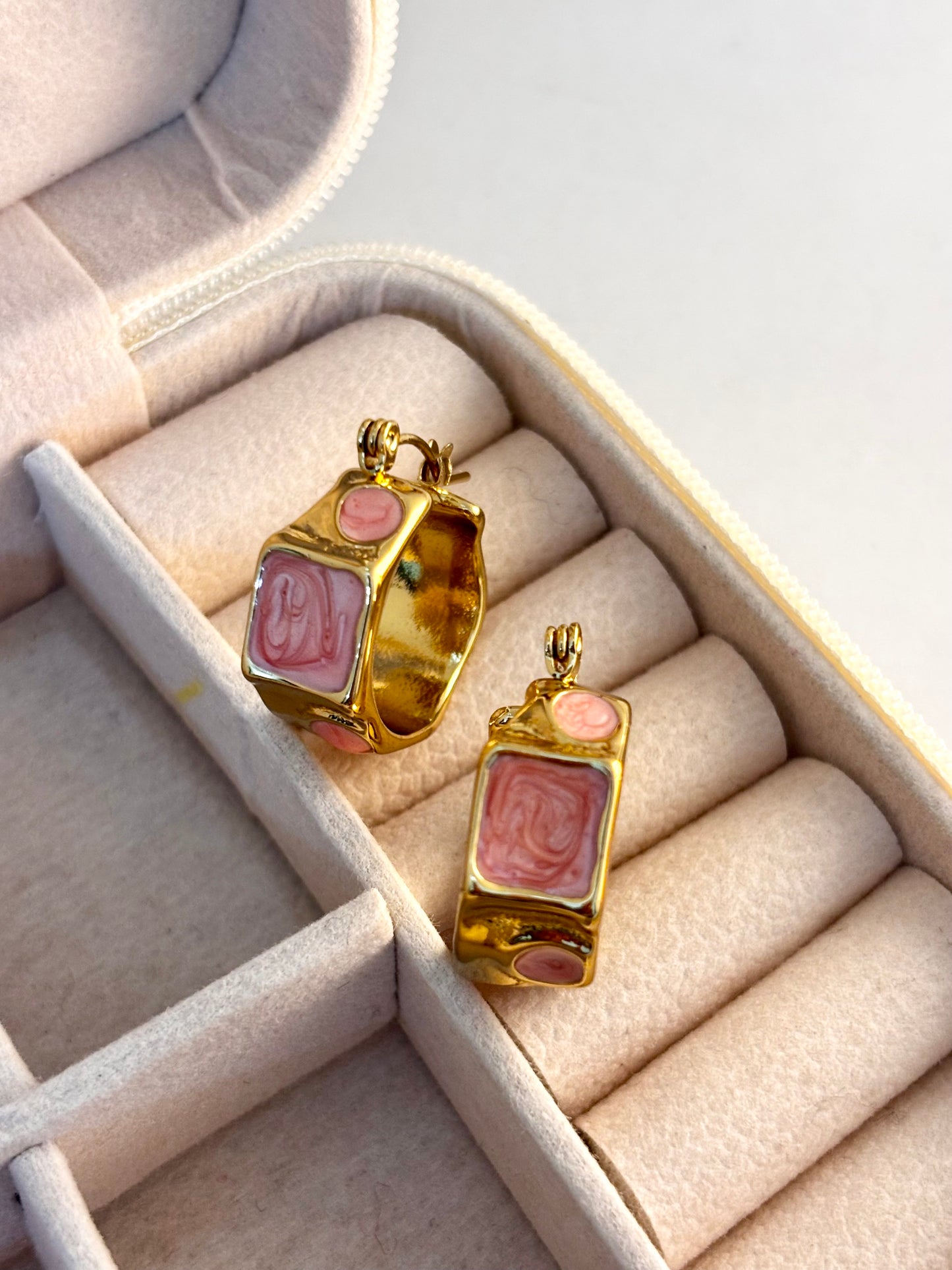 Peachy Pop Marbled Hoops | 18kt Gold Plated Stainless Steel
