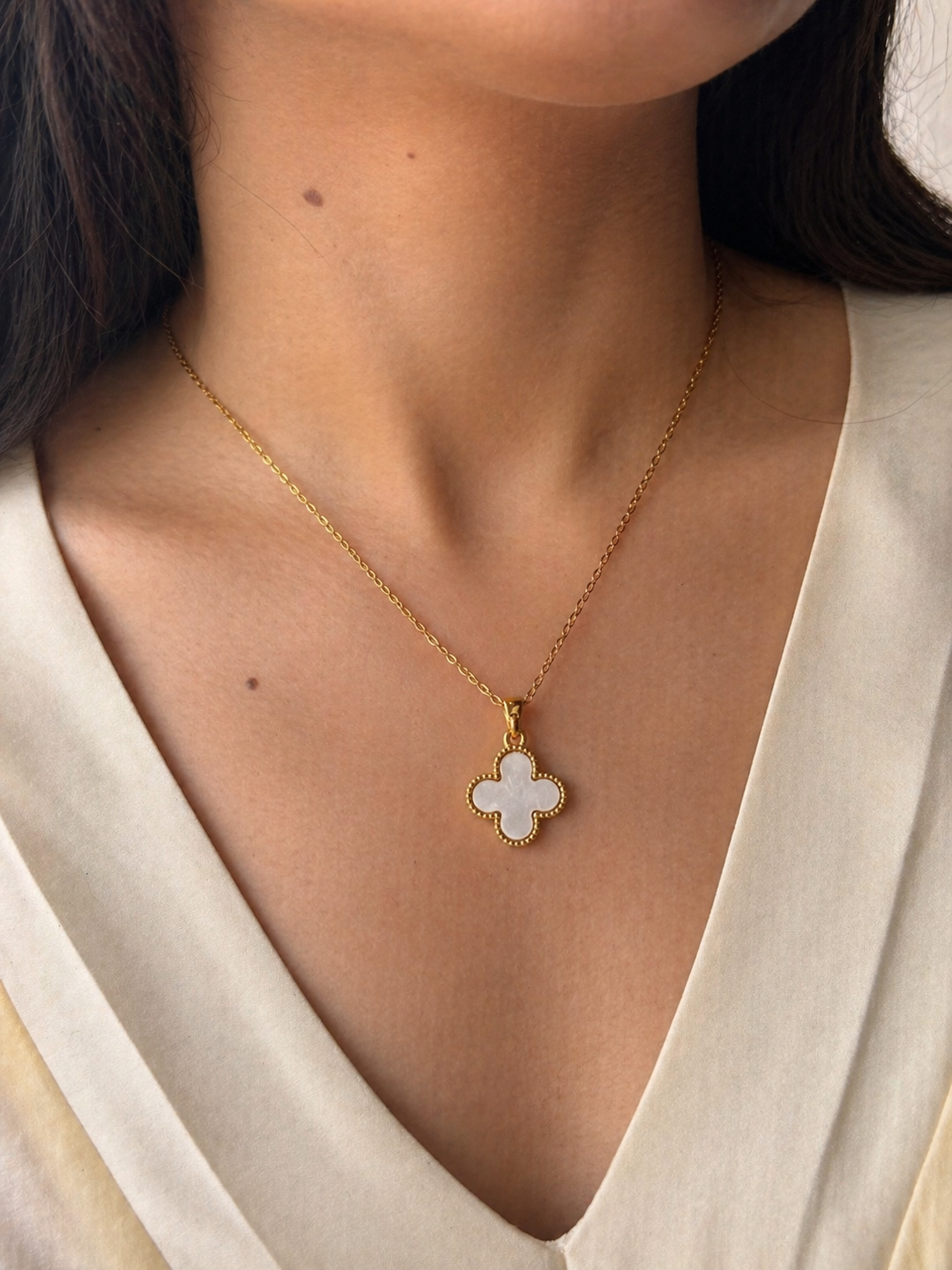 Reversible Flower-Clover Pendant Chain