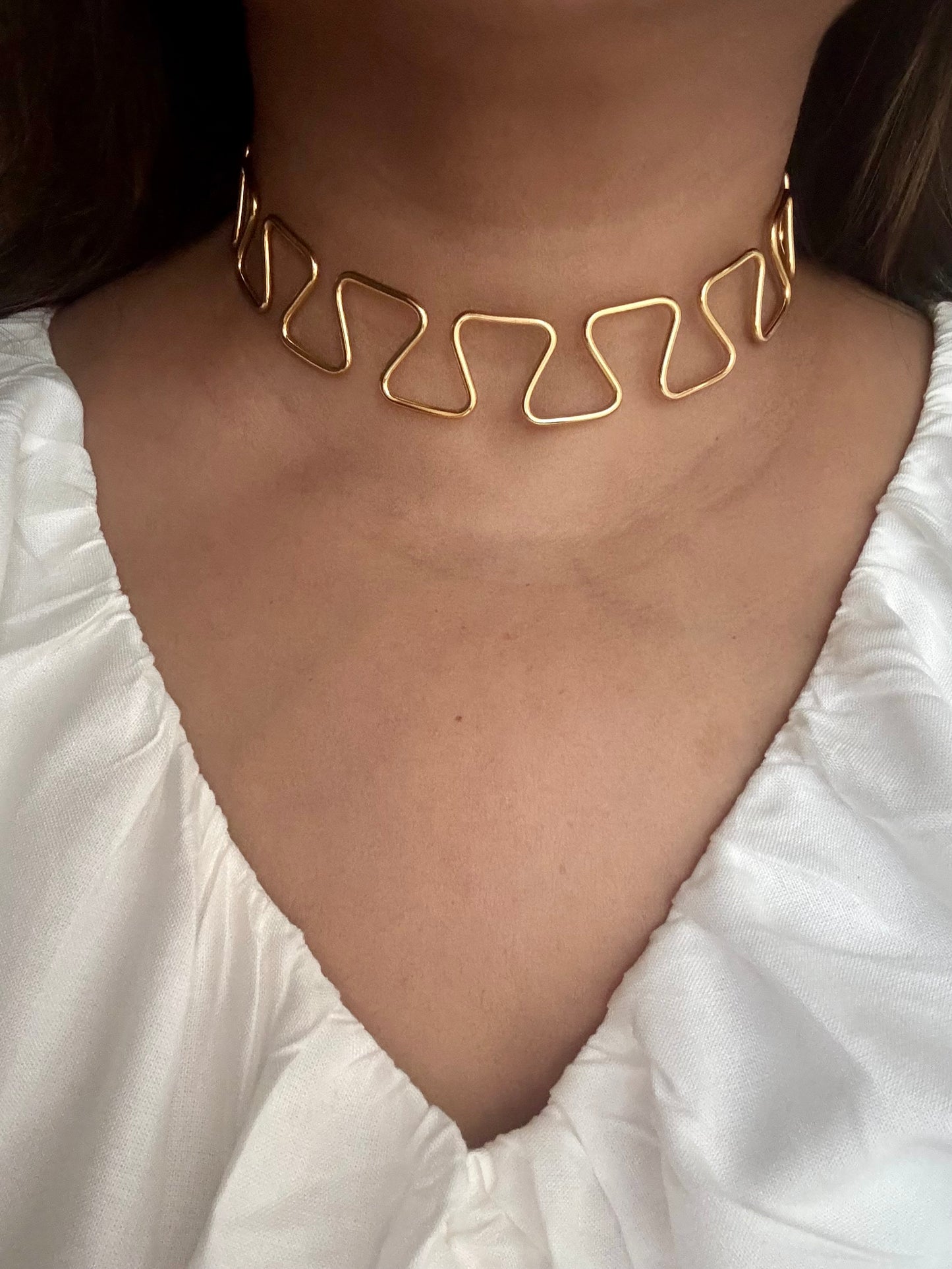 Zyra Hasli - The Bold & Modern Twist