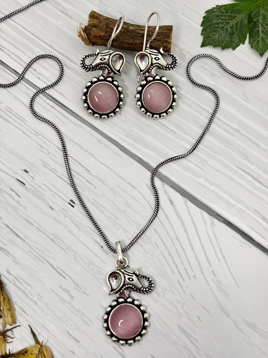 Elephant Charm Jewelry Set (Pink)