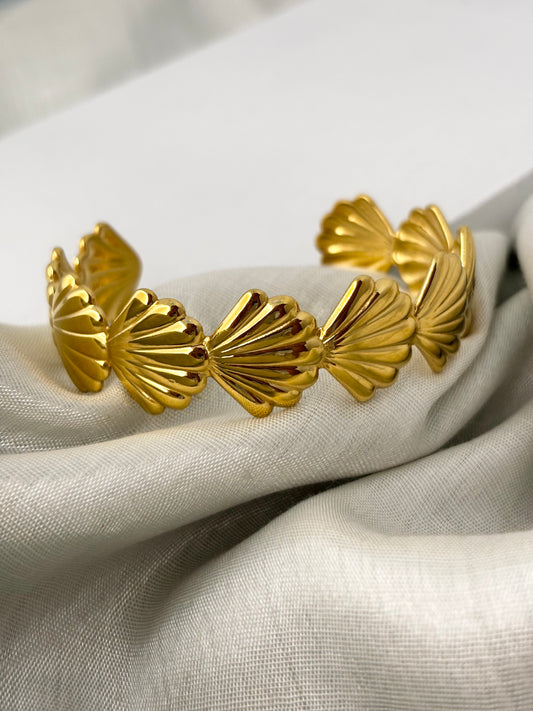 Stainless Steel Shell Gold Cuff