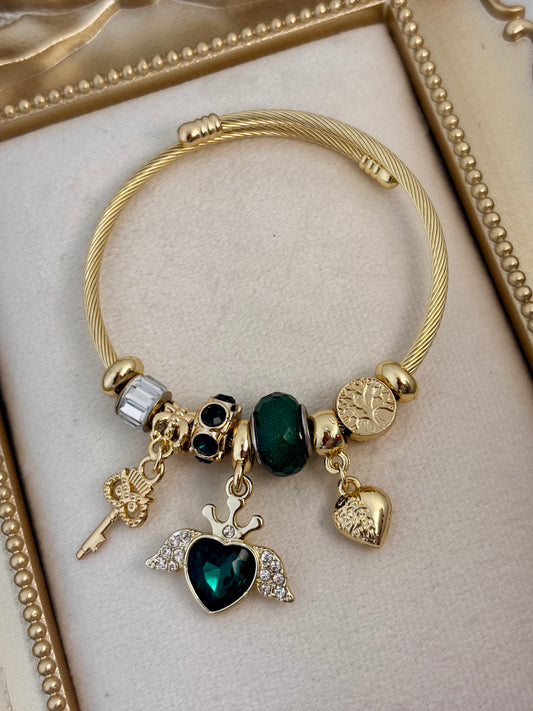 Emerald Love Tales Pandora Bracelet