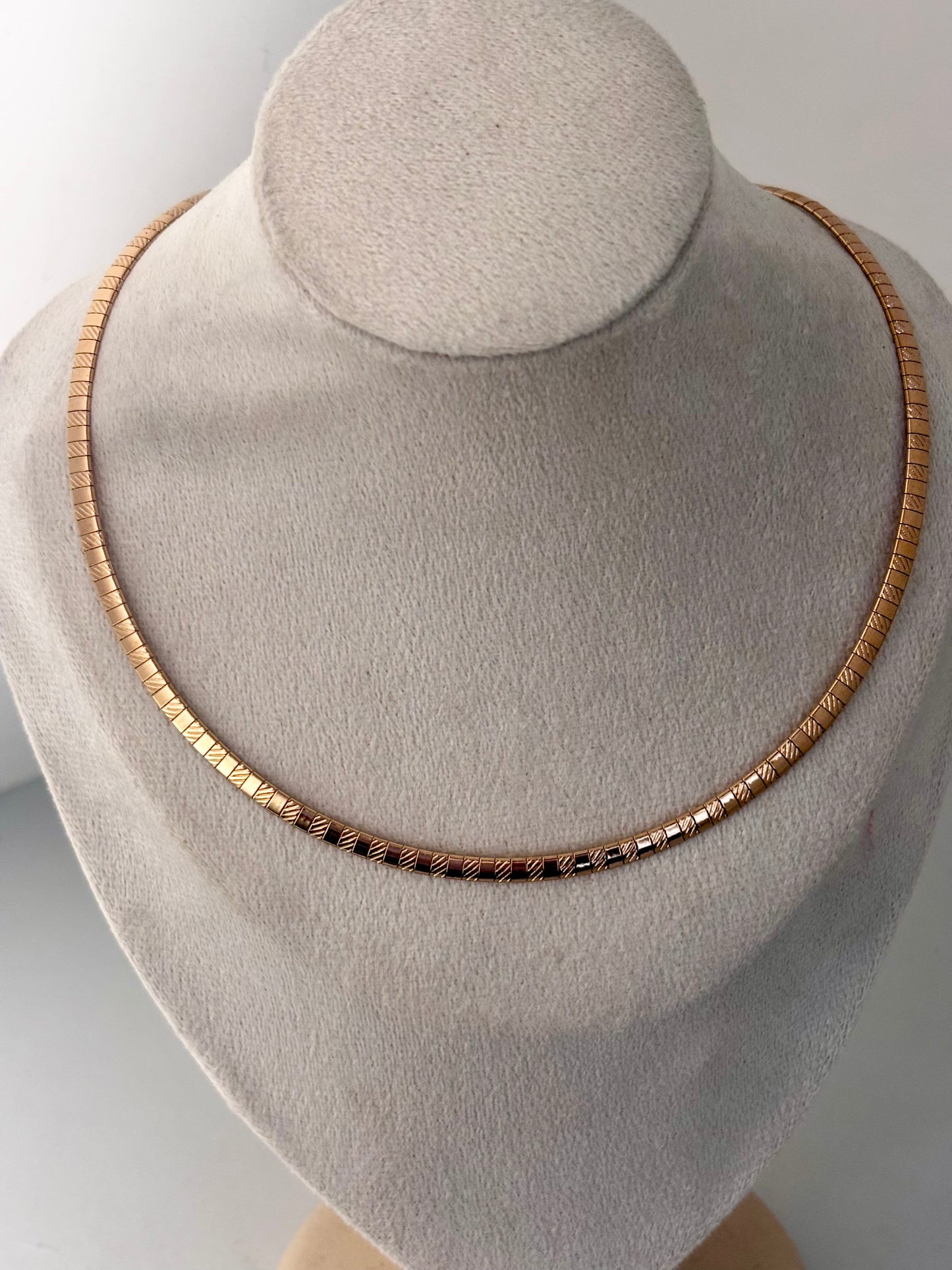 Zaria Classic Hasli (Rose Gold)