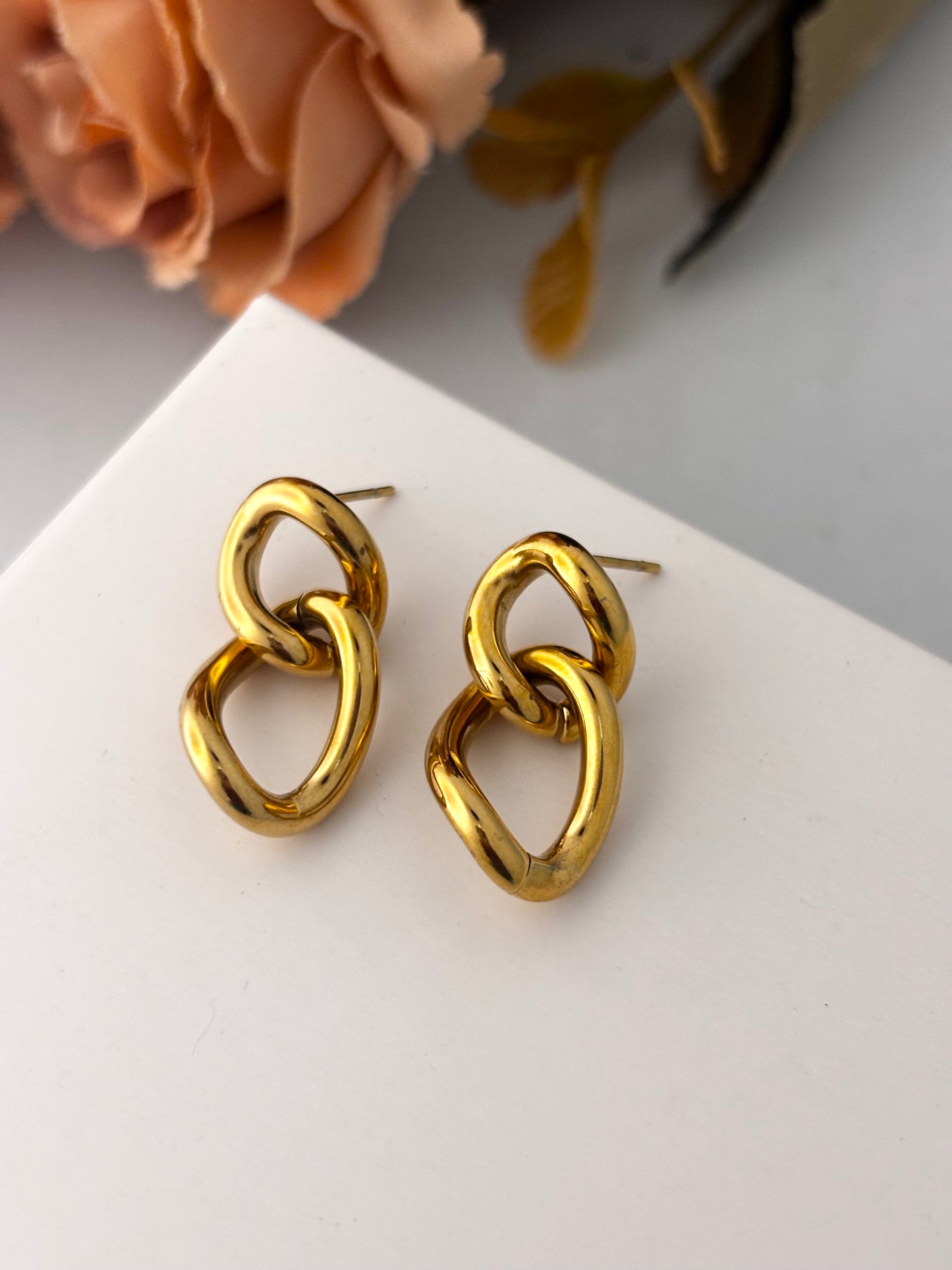 Golden Loops Drops | 18k Gold Plated | Stainless Steel