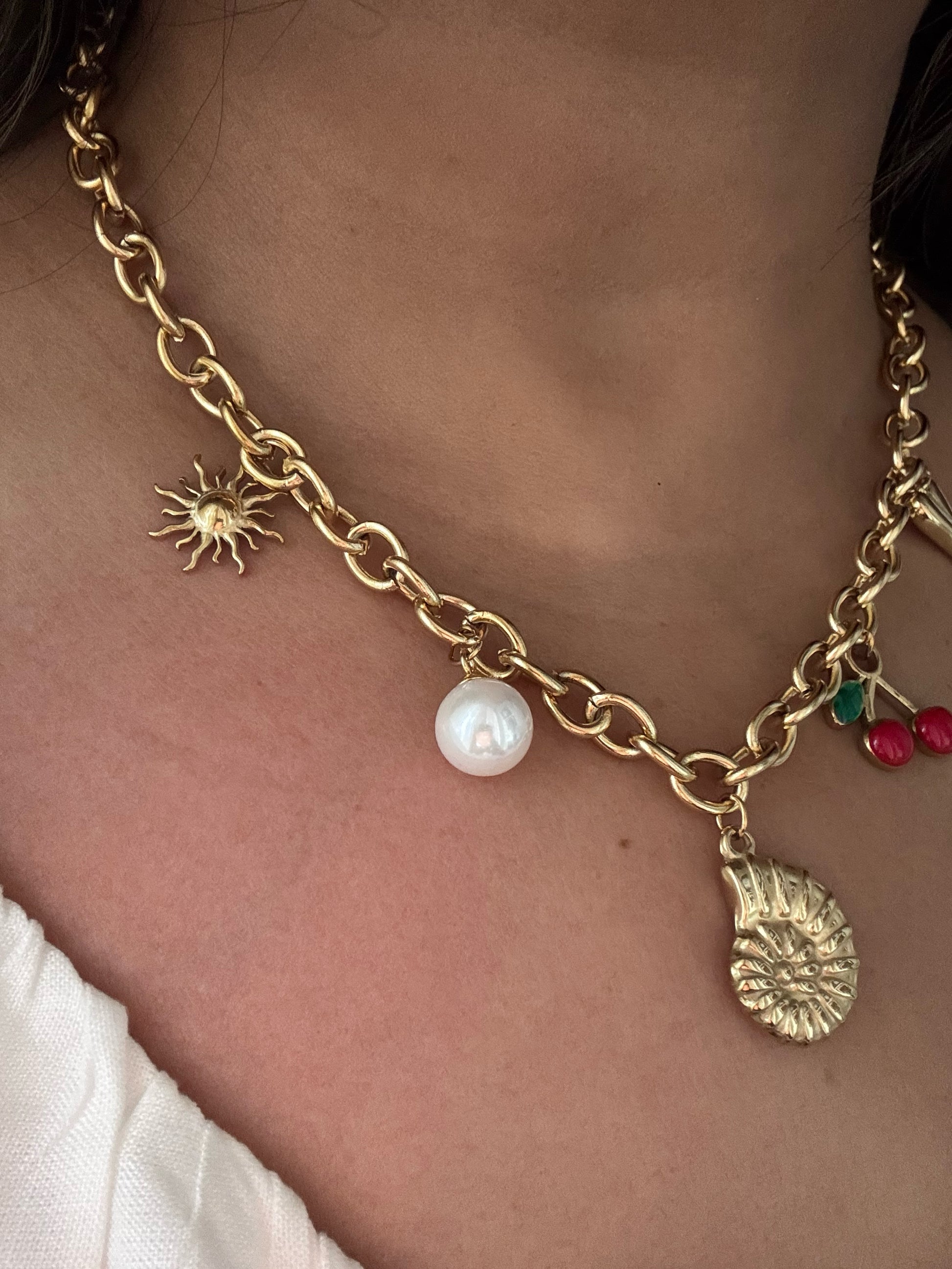 Best online anti-tarnish necklace with fashionable pendant design