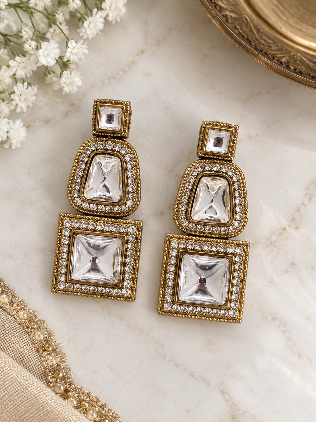 Kashvi Kundan Ethnic Earrings (White)