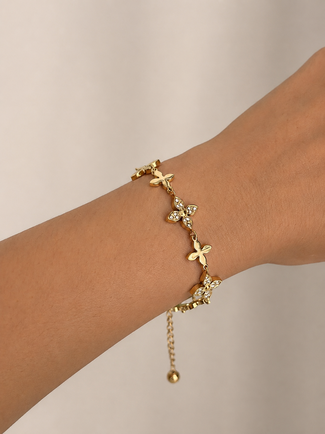 Crystal Flower Bracelet | 18kt Gold Plated