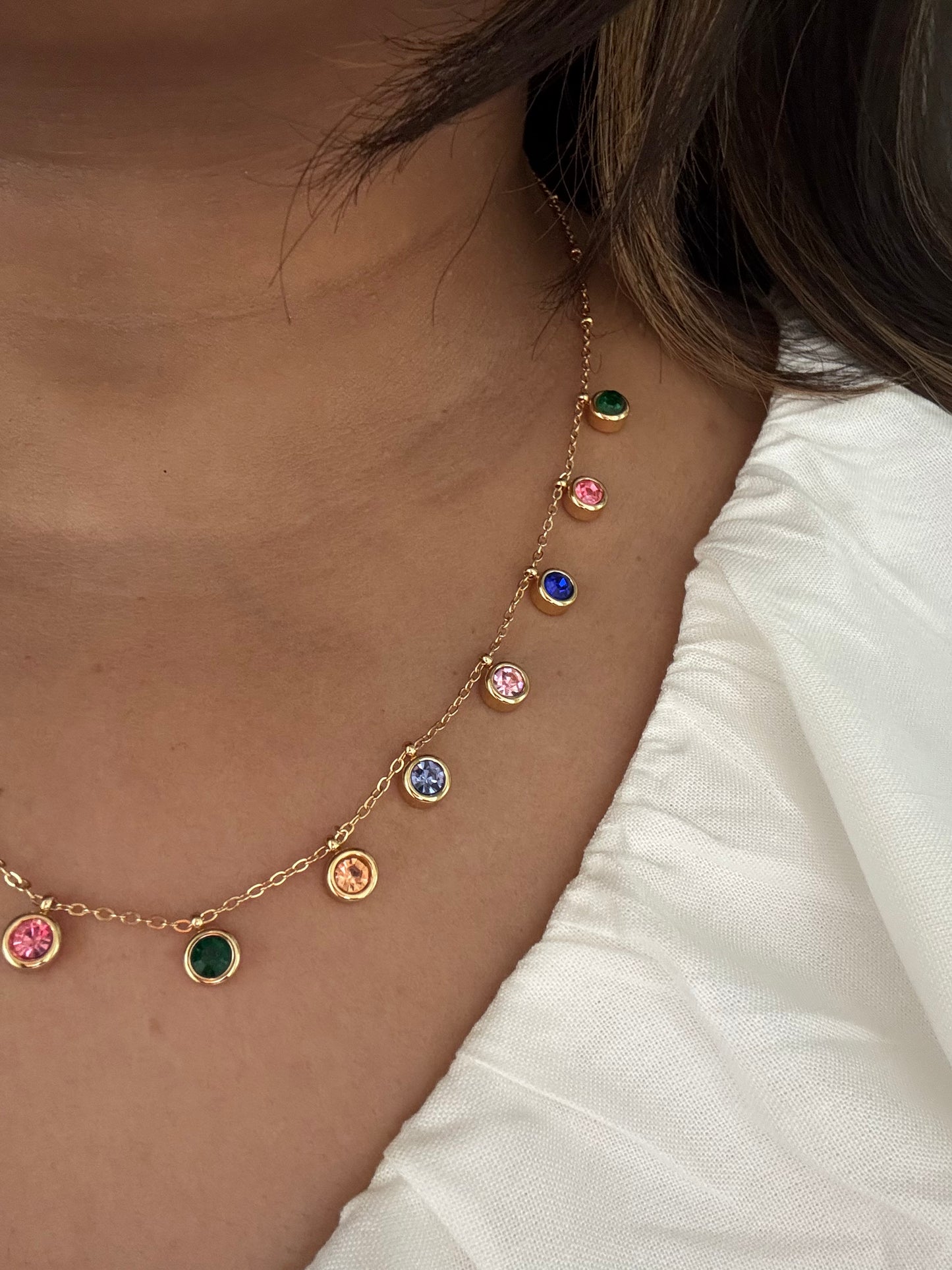 Fashion necklace with gold plating anti-tarnish protection.